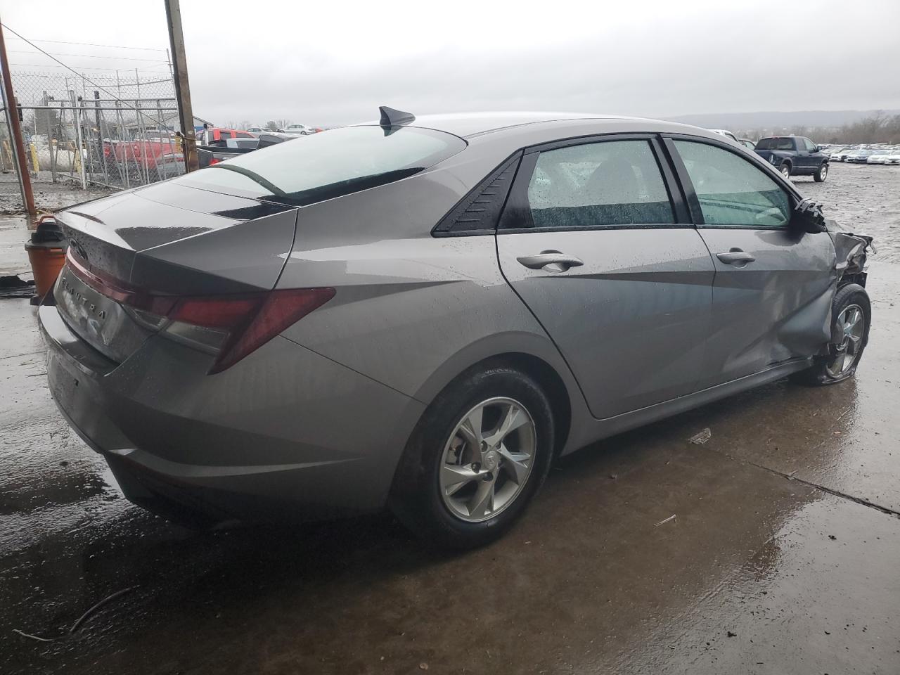 Image 3 of 2023 HYUNDAI ELANTRA SE 2023 with VIN KMHLL4AG6PU593353