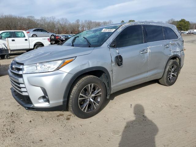 Image 1 of 2017 TOYOTA HIGHLANDER LE 2017 with VIN 5TDZZRFH4HS203500