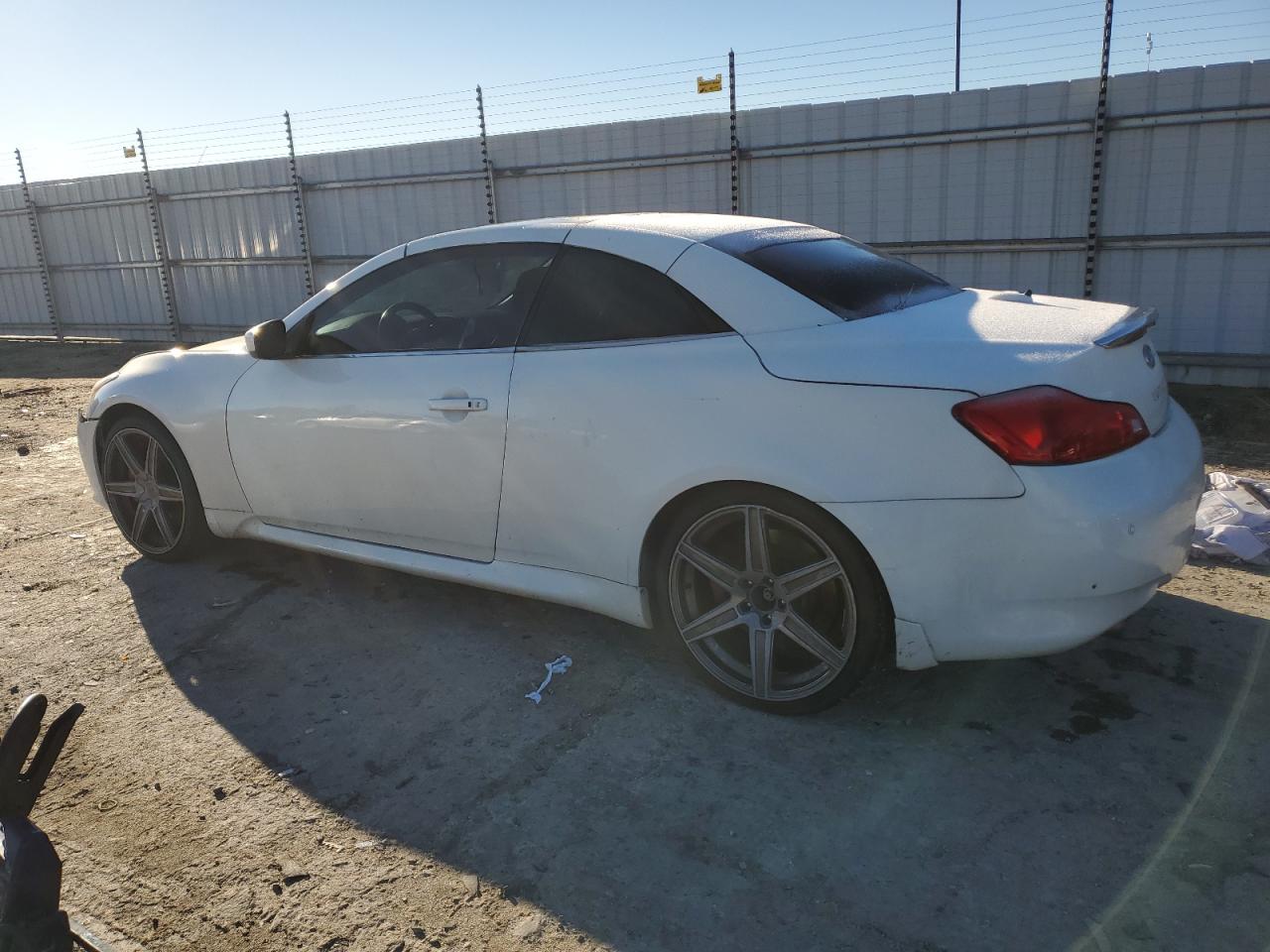 Obraz 2 z 2011 INFINITI G37 BASE 2011 z VIN JN1CV6FE2BM953974