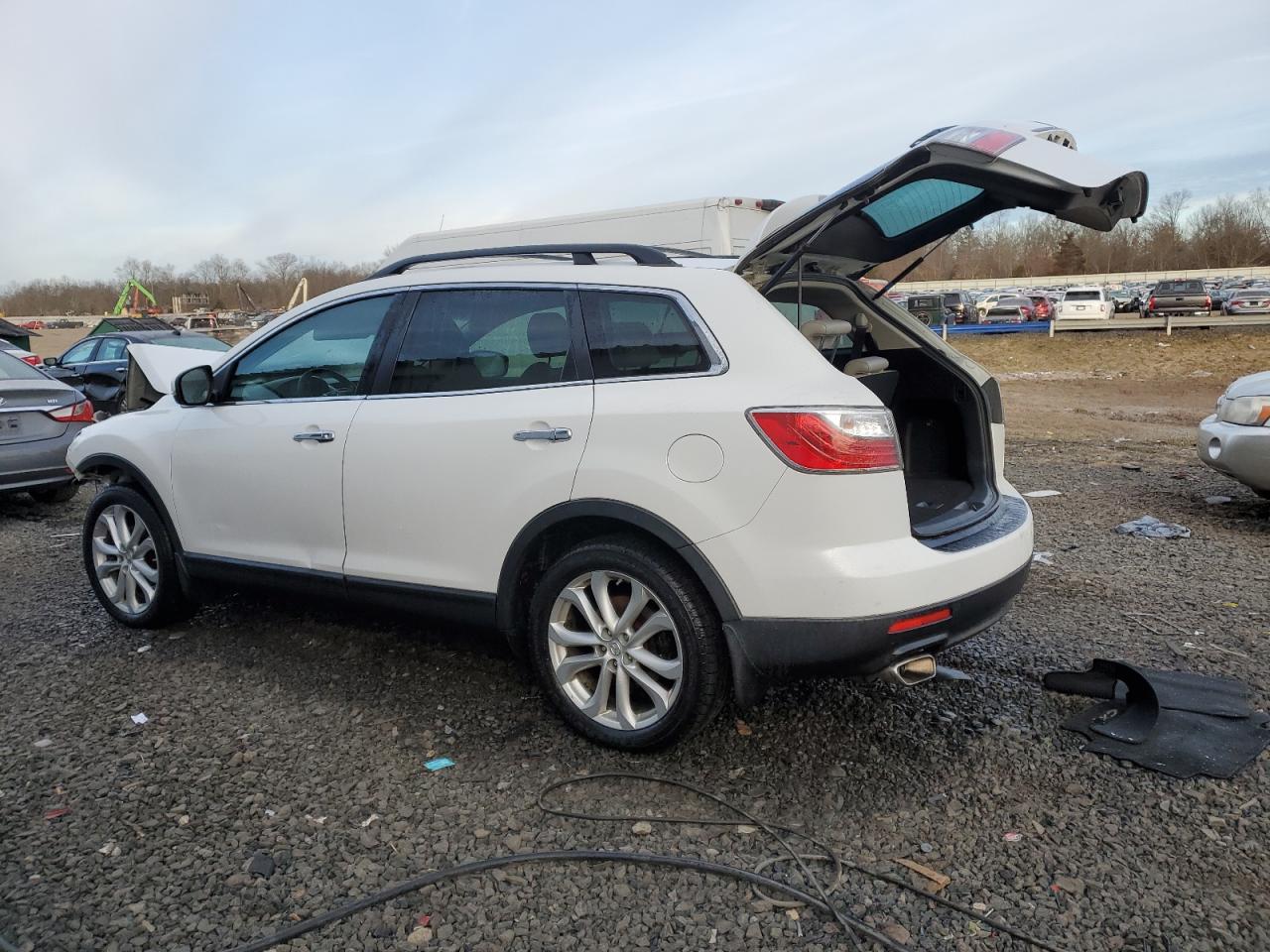 Obraz 2 z 2011 MAZDA CX-9  2011 z VIN JM3TB3DV8B0319073