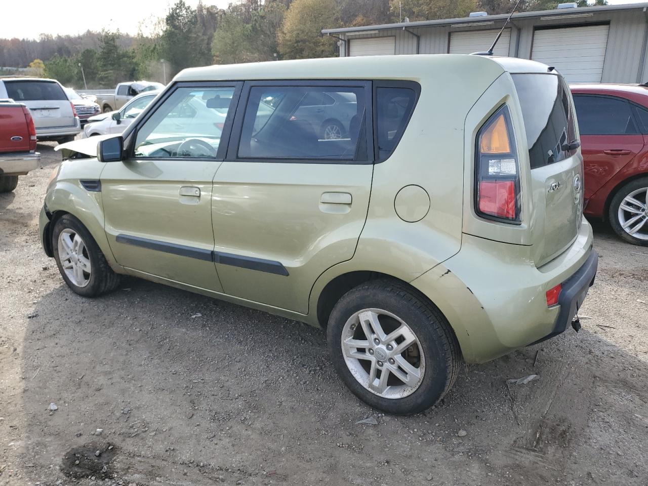 Obraz 2 z 2010 KIA SOUL + 2010 z VIN KNDJT2A24A7146451