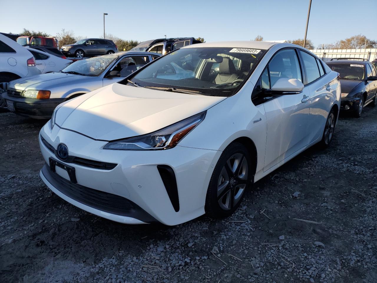 Image 1 of 2019 TOYOTA PRIUS  2019 with VIN JTDKARFU4K3085902
