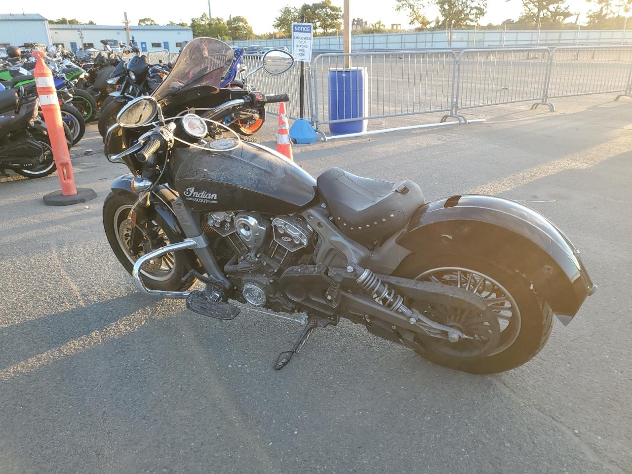 Изображение 3 2019 INDIAN MOTORCYCLE CO. SCOUT  2019 с VIN 56KMSB00XK3145338