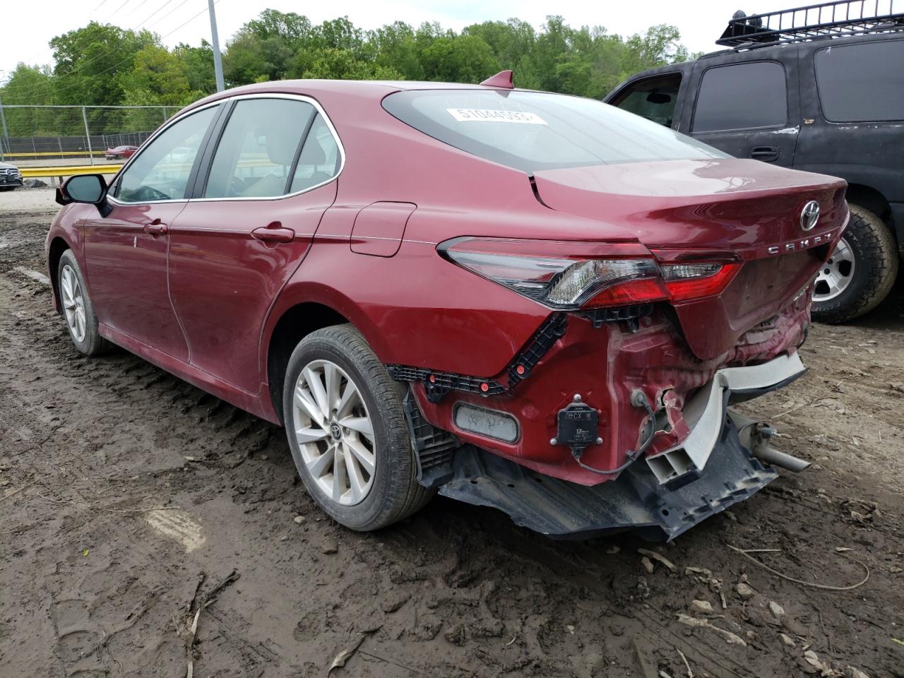 Изображение 2 2021 TOYOTA CAMRY LE 2021 с VIN 4T1C11BK3MU027668