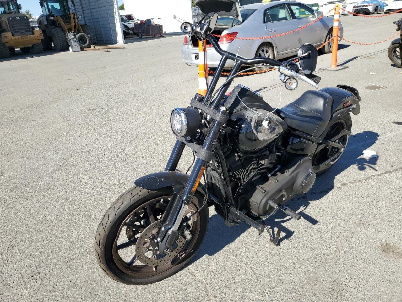 Obraz 2 z 2021 HARLEY-DAVIDSON FXLRS  2021 z VIN 1HD1YWK20MB068290