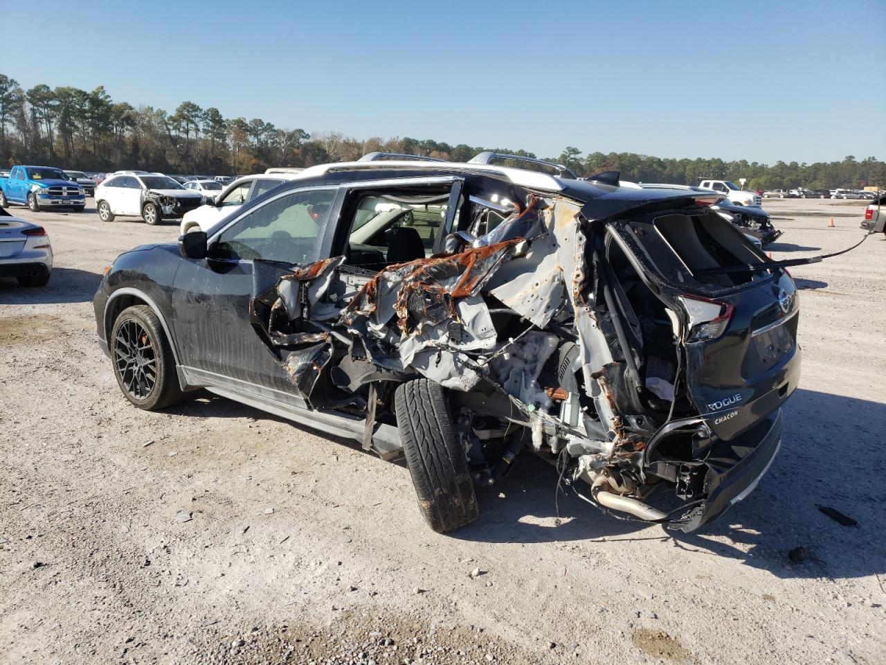 Obraz 2 z 2019 NISSAN ROGUE S 2019 z VIN JN8AT2MT0KW502314
