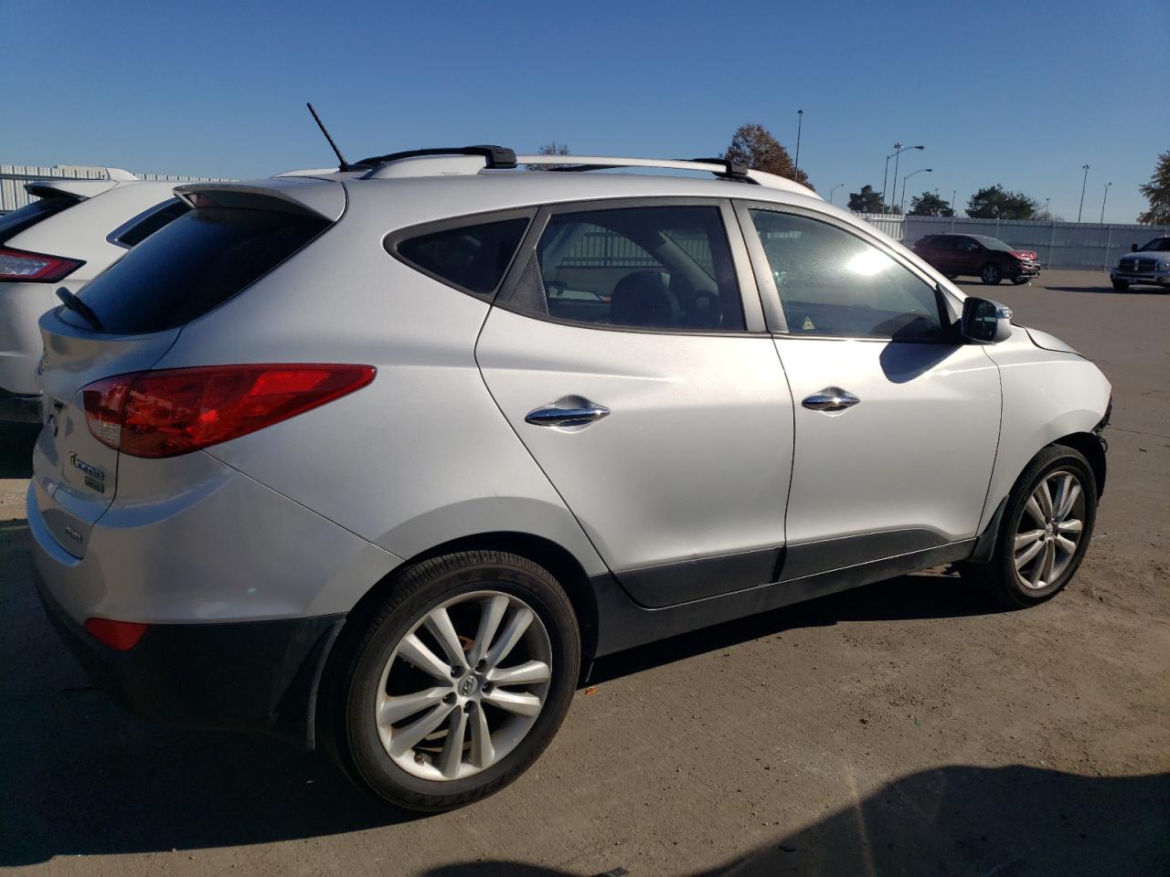 Изображение 3 2013 HYUNDAI TUCSON GLS 2013 с VIN KM8JUCACXDU622375