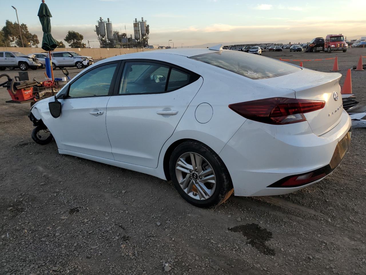Image 2 of 2020 HYUNDAI ELANTRA SEL 2020 with VIN 5NPD84LF0LH520174