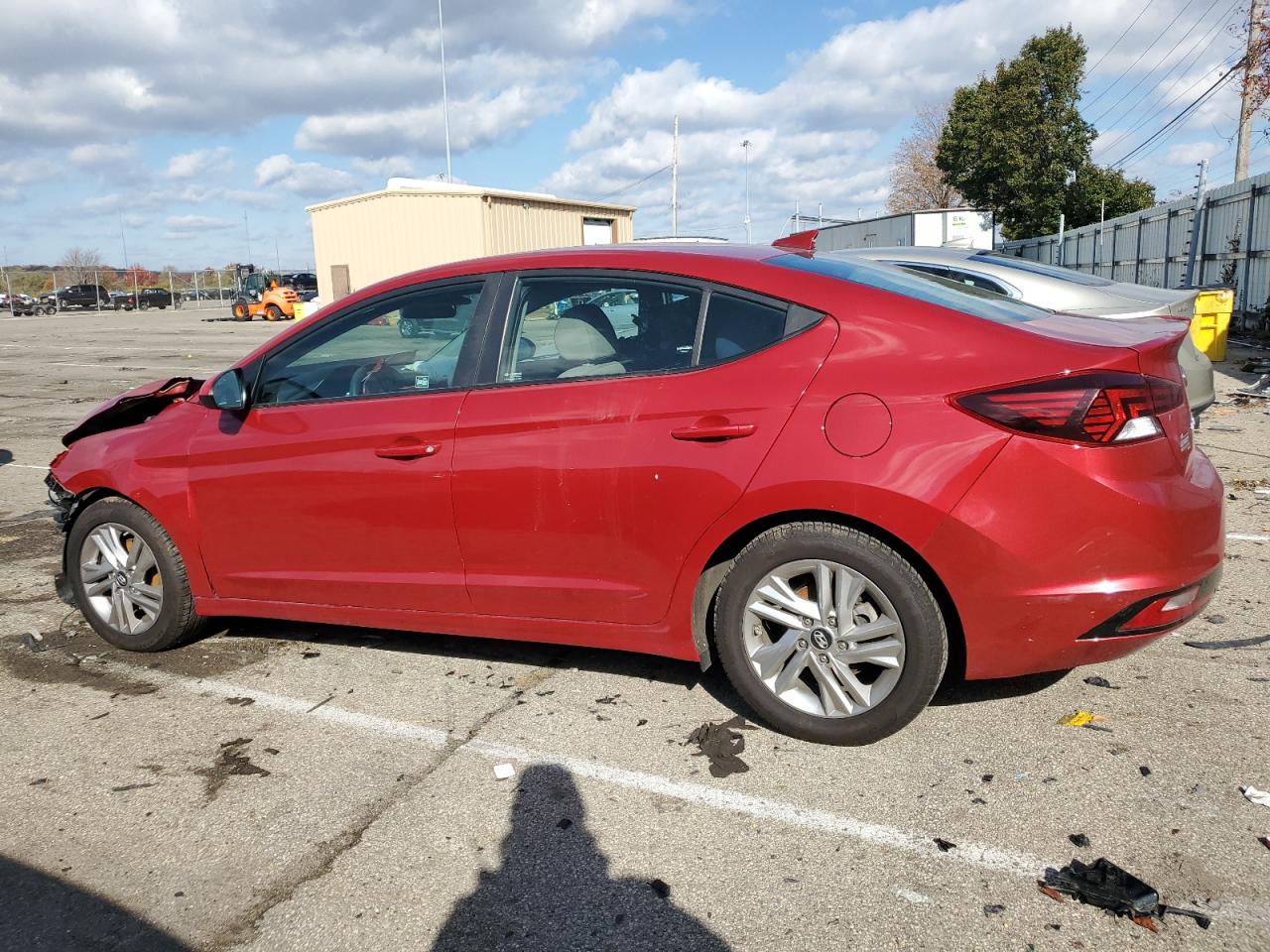 Image 2 of 2019 HYUNDAI ELANTRA SEL 2019 with VIN KMHD84LF8KU770519
