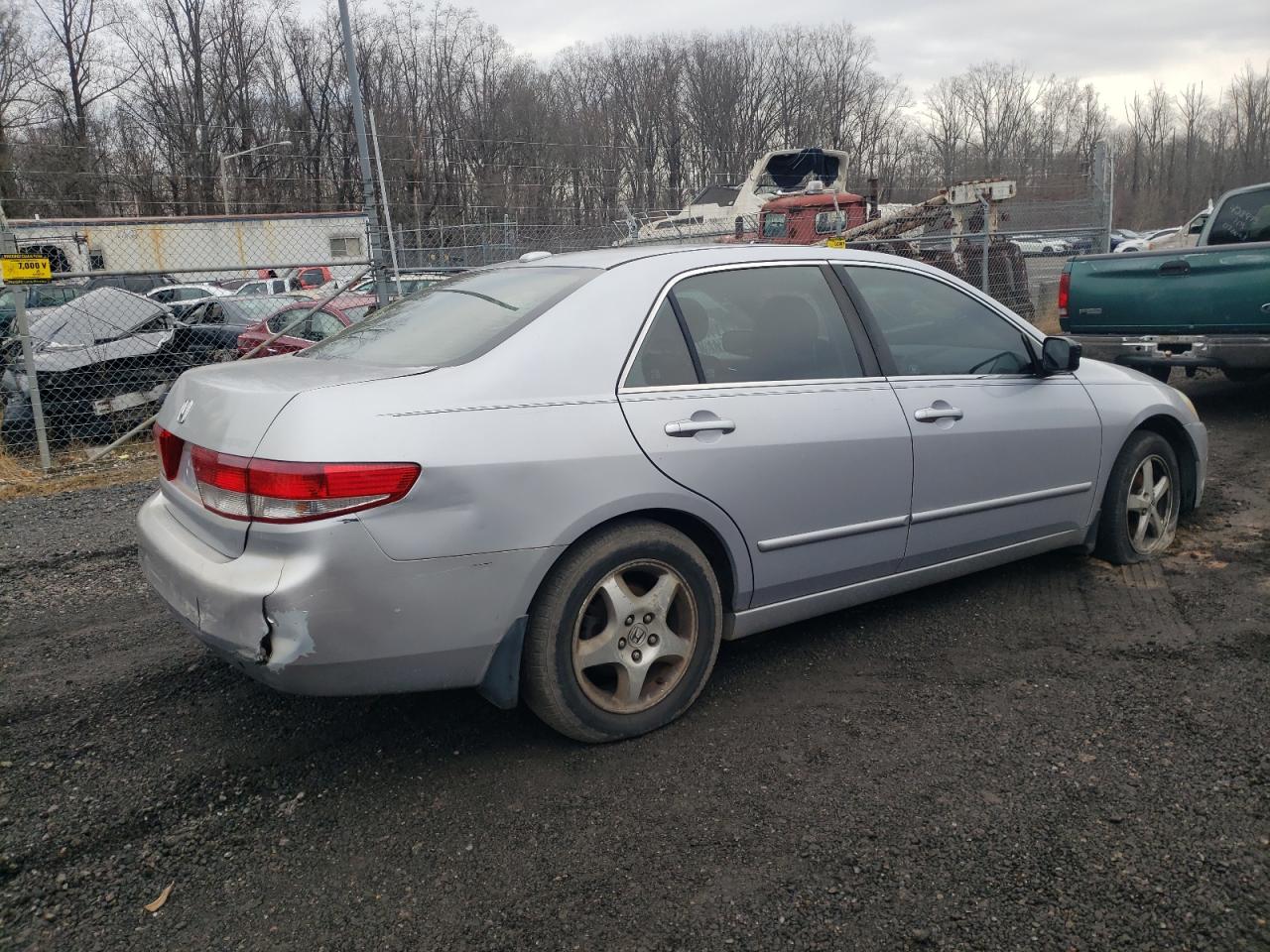 Image 3 of 2004 HONDA ACCORD EX 2004 with VIN 1HGCM56894A010619