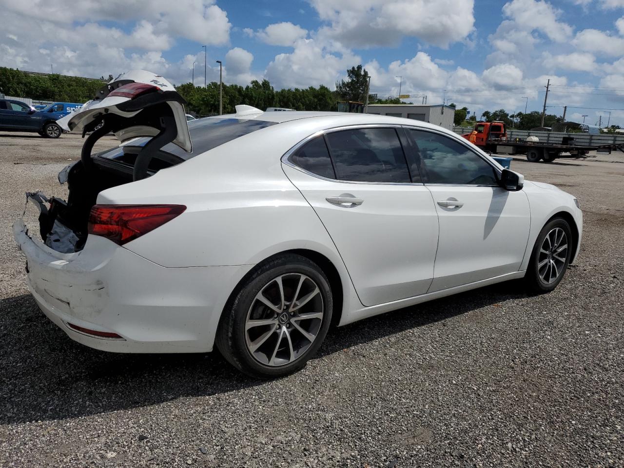 Изображение 3 2015 ACURA TLX TECH 2015 с VIN 19UUB2F57FA024374