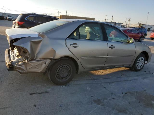Obraz 3 z 2004 TOYOTA CAMRY LE 2004 z VIN 4T1BE32K44U894976