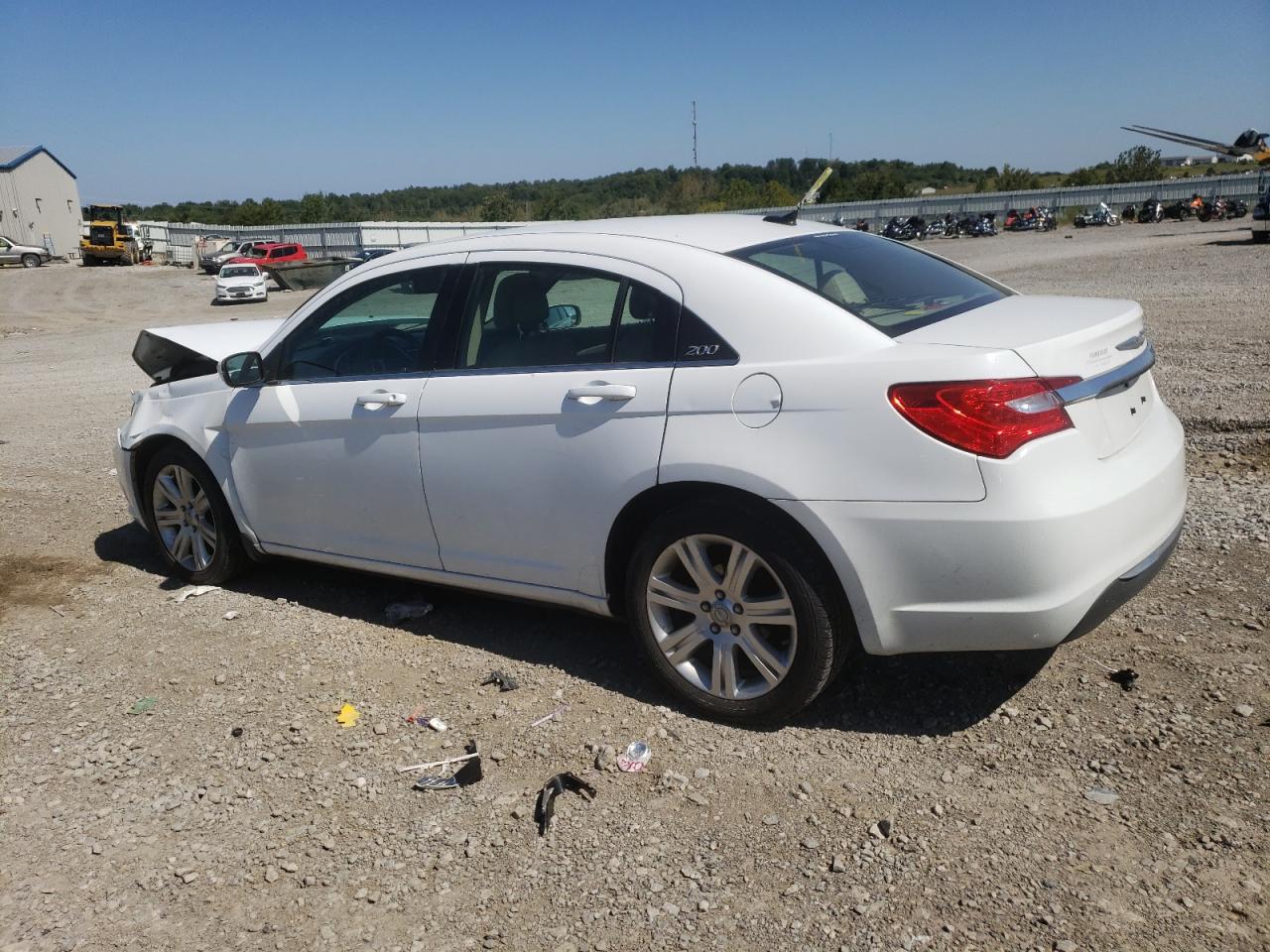 Изображение 2 2012 CHRYSLER 200 TOURING 2012 с VIN 1C3CCBBB2CN180866