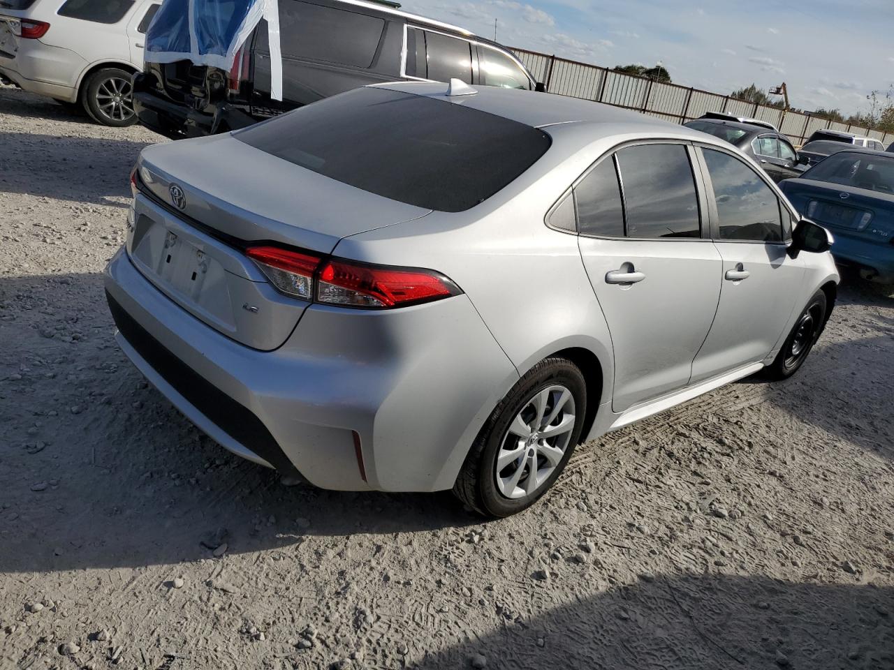 Изображение 3 2020 TOYOTA COROLLA LE 2020 с VIN 5YFEPRAE1LP128743