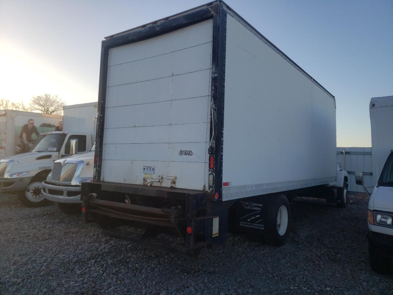 Obraz 3 z 2004 GMC C7500 C7C042 2004 z VIN 1GDJ7C1C54F901325