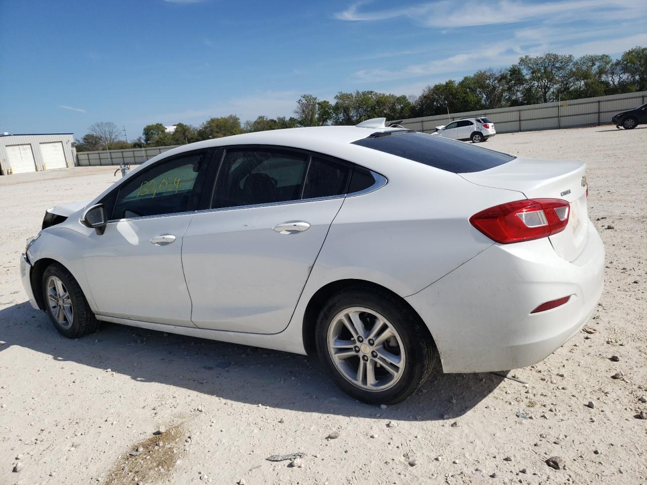 Изображение 2 2017 CHEVROLET CRUZE LT 2017 с VIN 1G1BE5SM5H7237683