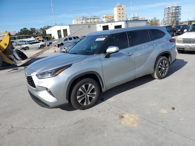 2021 TOYOTA HIGHLANDER XLE 2021 image