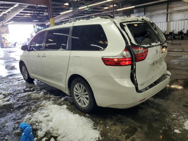 Изображение 2 2017 TOYOTA SIENNA XLE 2017 с VIN 5TDYZ3DCXHS869759