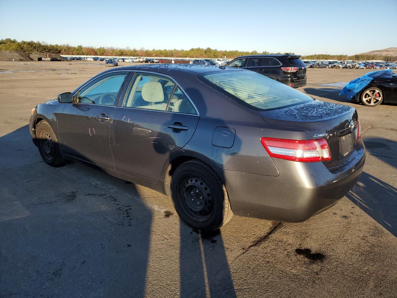 Изображение 2 2011 TOYOTA CAMRY BASE 2011 с VIN 4T1BF3EK6BU170289