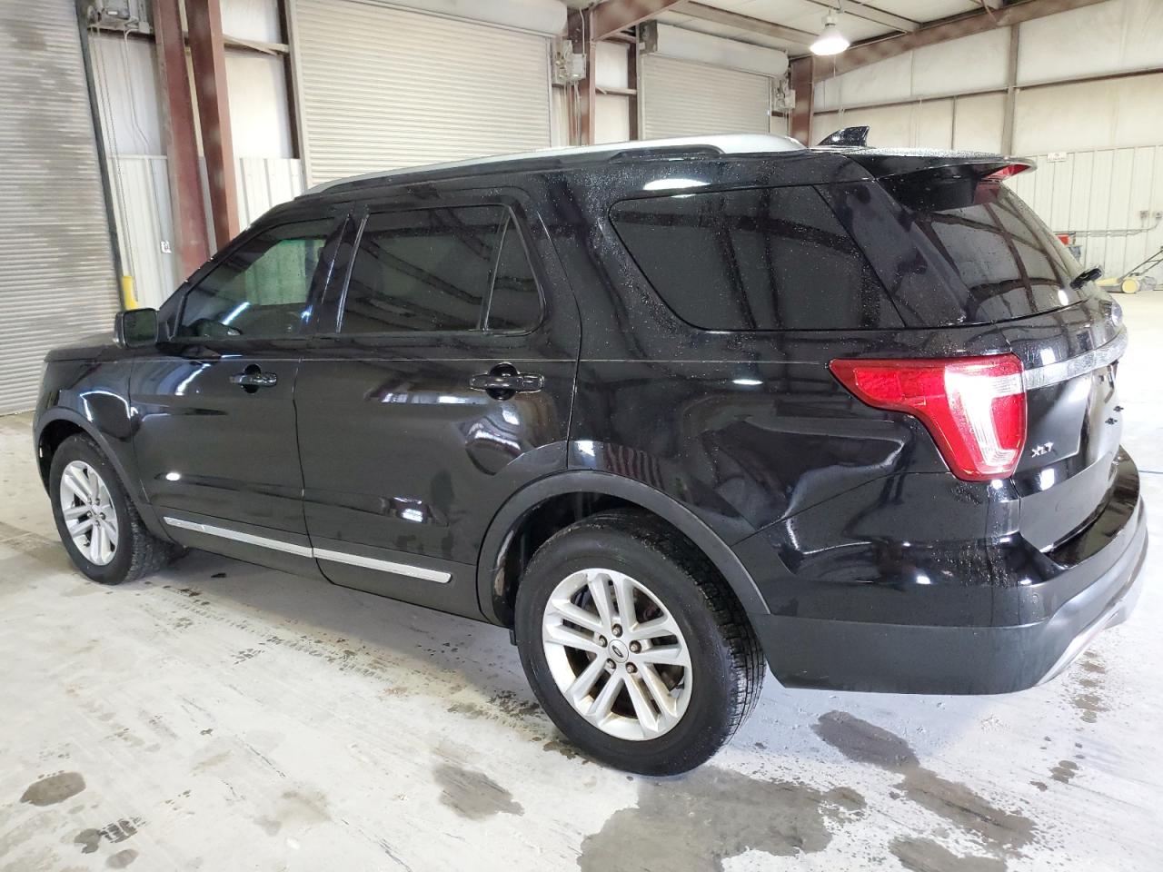 Image 2 of 2016 FORD EXPLORER XLT 2016 with VIN 1FM5K7DH6GGC71232