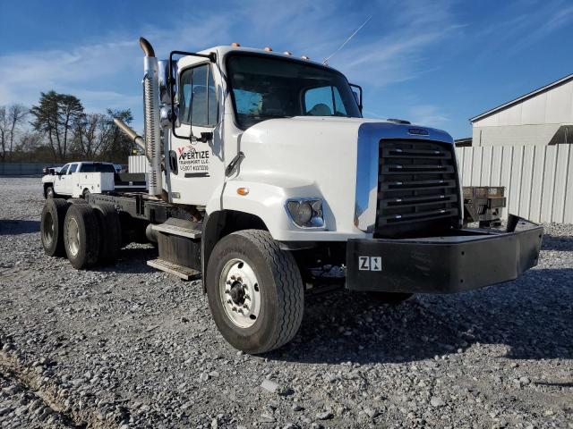 2015 FREIGHTLINER 108SD  2015 image