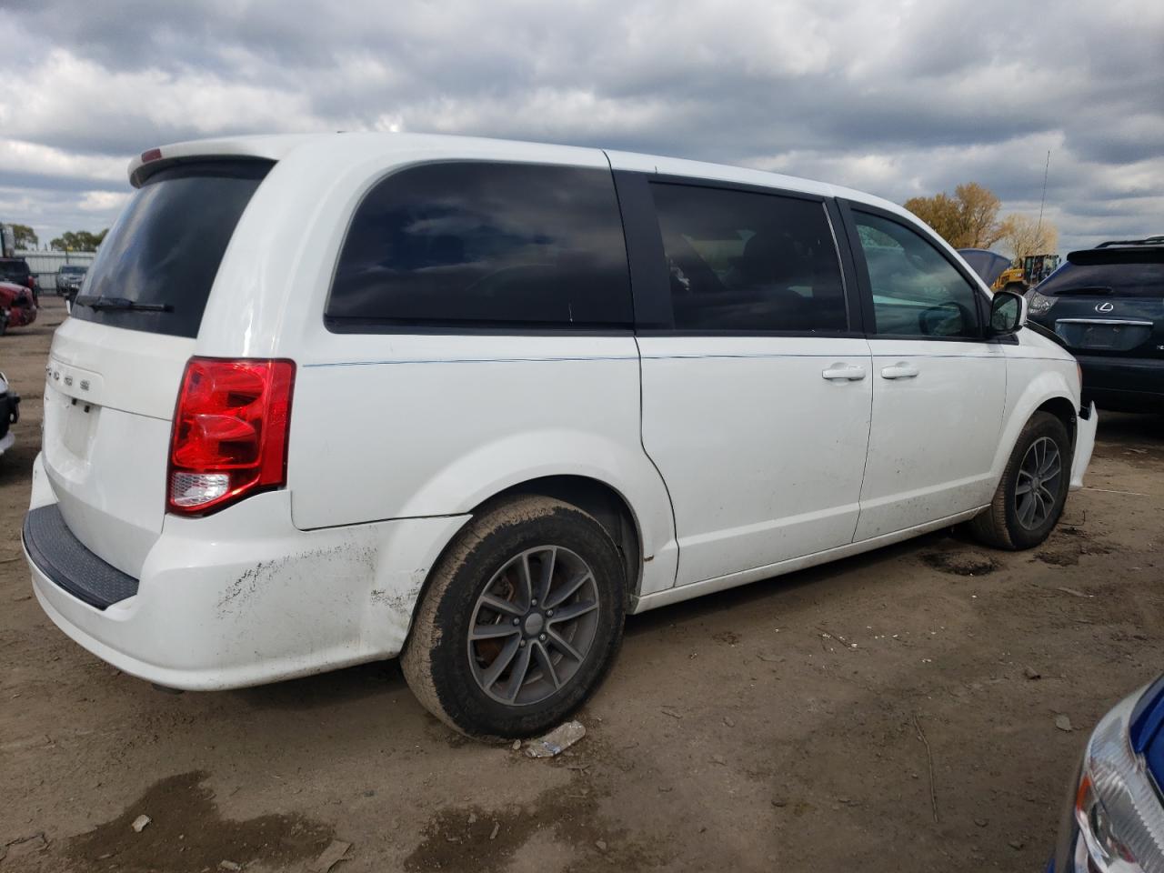 Изображение 3 2018 DODGE GRAND CARAVAN SXT 2018 с VIN 2C4RDGCG6JR305135