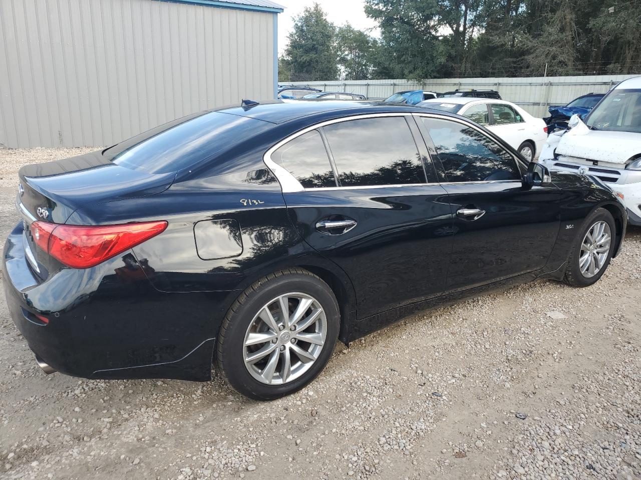 Изображение 3 2016 INFINITI Q50 PREMIUM 2016 с VIN JN1EV7AR6GM342832