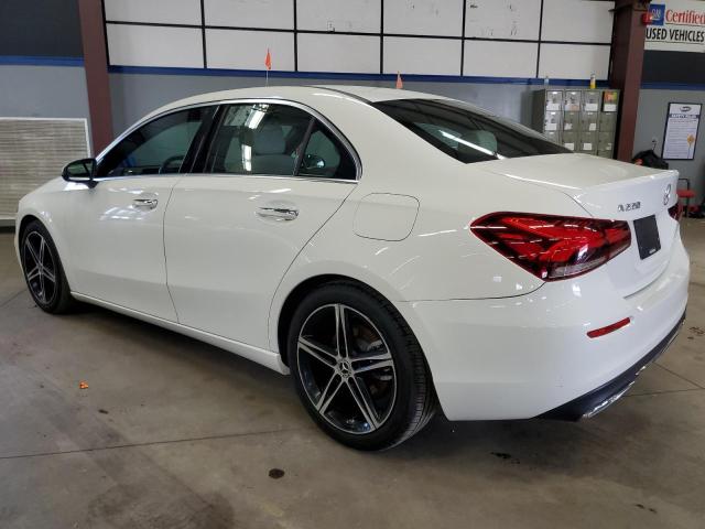 Image 2 of 2019 MERCEDES-BENZ A 220 2019 with VIN WDD3G4EBXKW026024