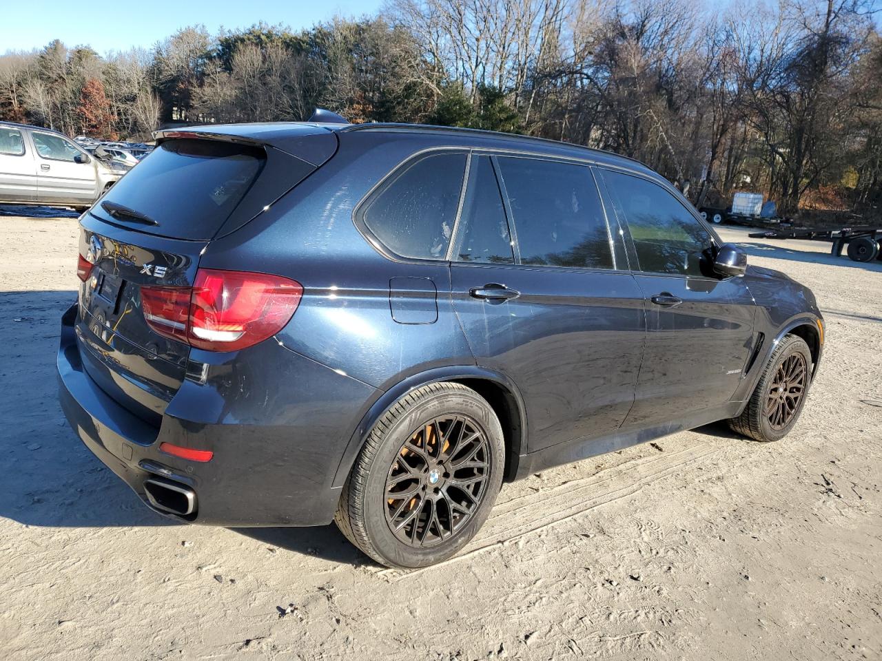 Изображение 3 2015 BMW X5 XDRIVE50I 2015 с VIN 5UXKR6C54F0J74315