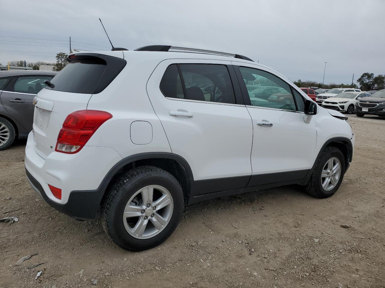 Изображение 3 2019 CHEVROLET TRAX 1LT 2019 с VIN 3GNCJPSB9KL405479