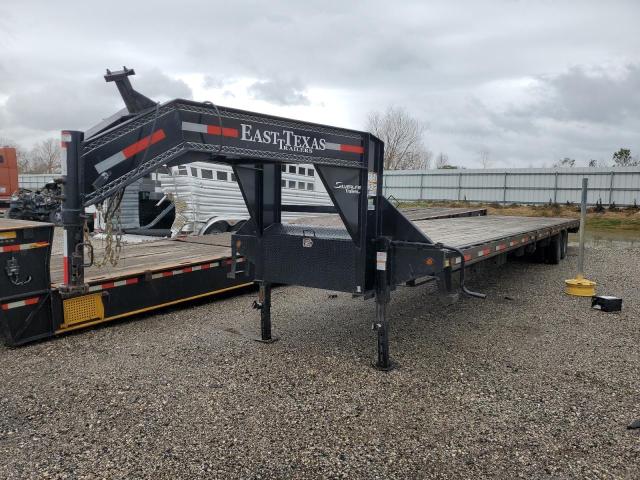 Image 2 of 2022 EAST TEXAS 40' GOOSENECK BLACK 2022 with VIN 58SGF4023NE030805