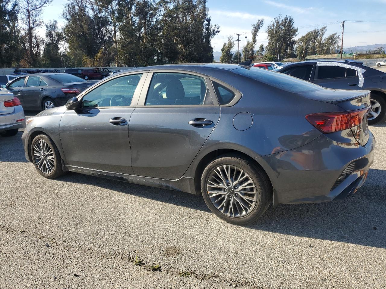 Изображение 2 2022 KIA FORTE GT LINE 2022 с VIN 3KPF54AD2NE486264