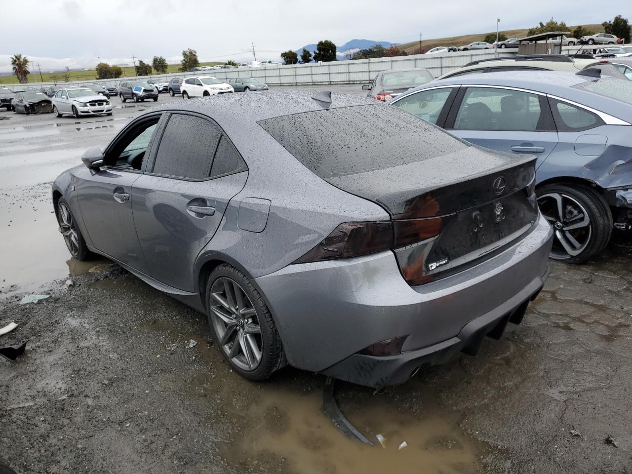 Изображение 2 2016 LEXUS IS 200T 2016 с VIN JTHBA1D21G5003041