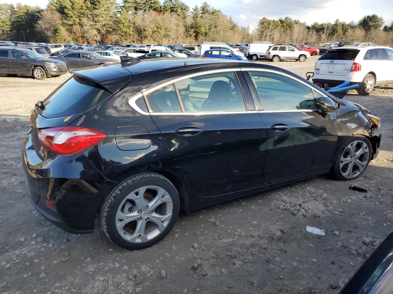 Image 3 of 2018 CHEVROLET CRUZE PREMIER 2018 with VIN 3G1BF6SM4JS585257