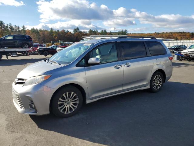 Obraz 1 z 2018 TOYOTA SIENNA XLE 2018 z VIN 5TDYZ3DC8JS924327