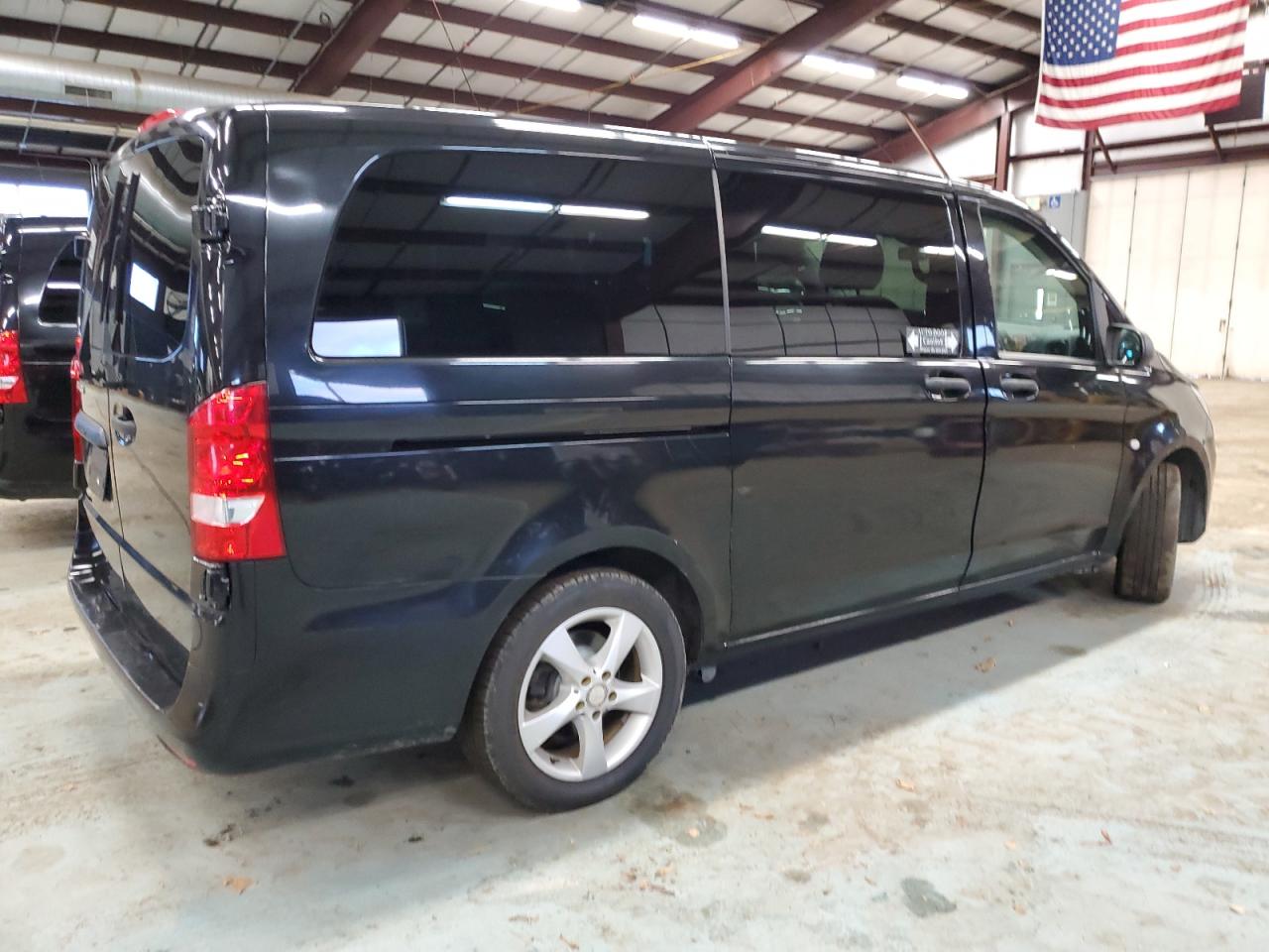 Image 3 of 2018 MERCEDES-BENZ METRIS  2018 with VIN WD4PG2EE1J3409074