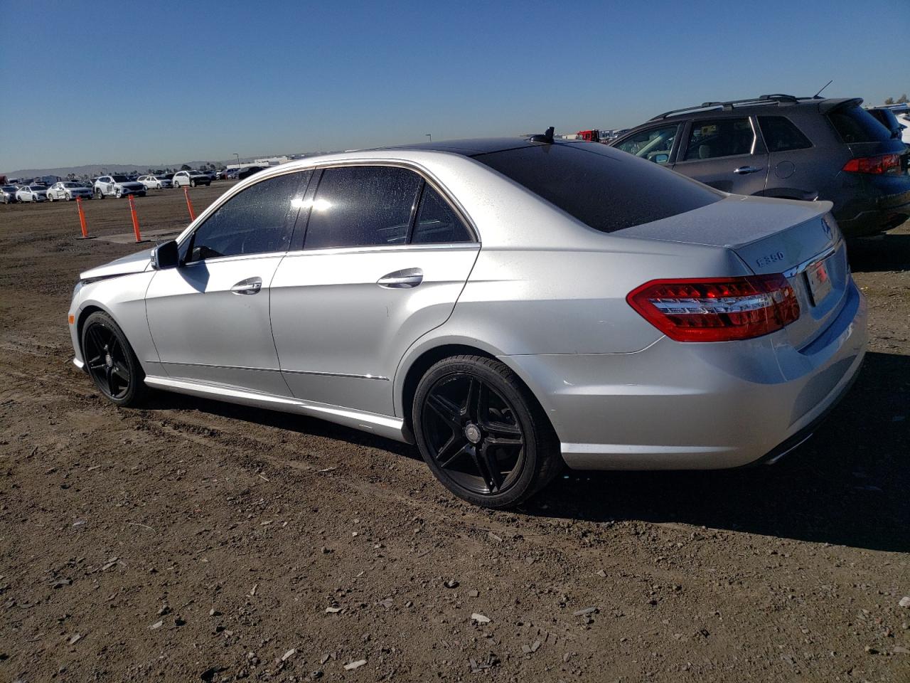 Image 2 of 2013 MERCEDES-BENZ E 350 2013 with VIN WDDHF5KB0DA728307