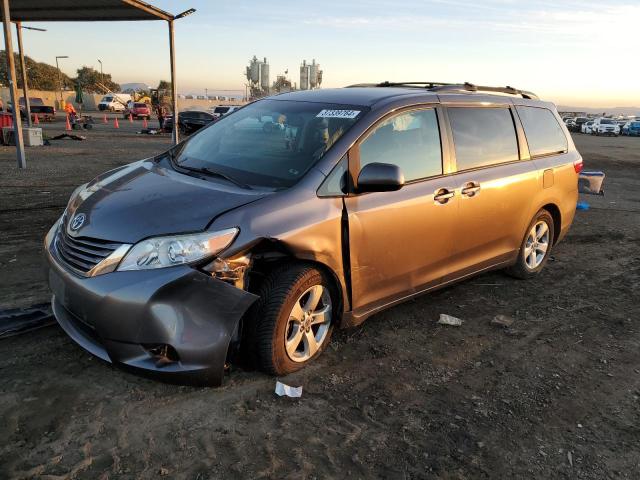 Image 1 of 2017 TOYOTA SIENNA LE 2017 with VIN 5TDKZ3DC9HS786877