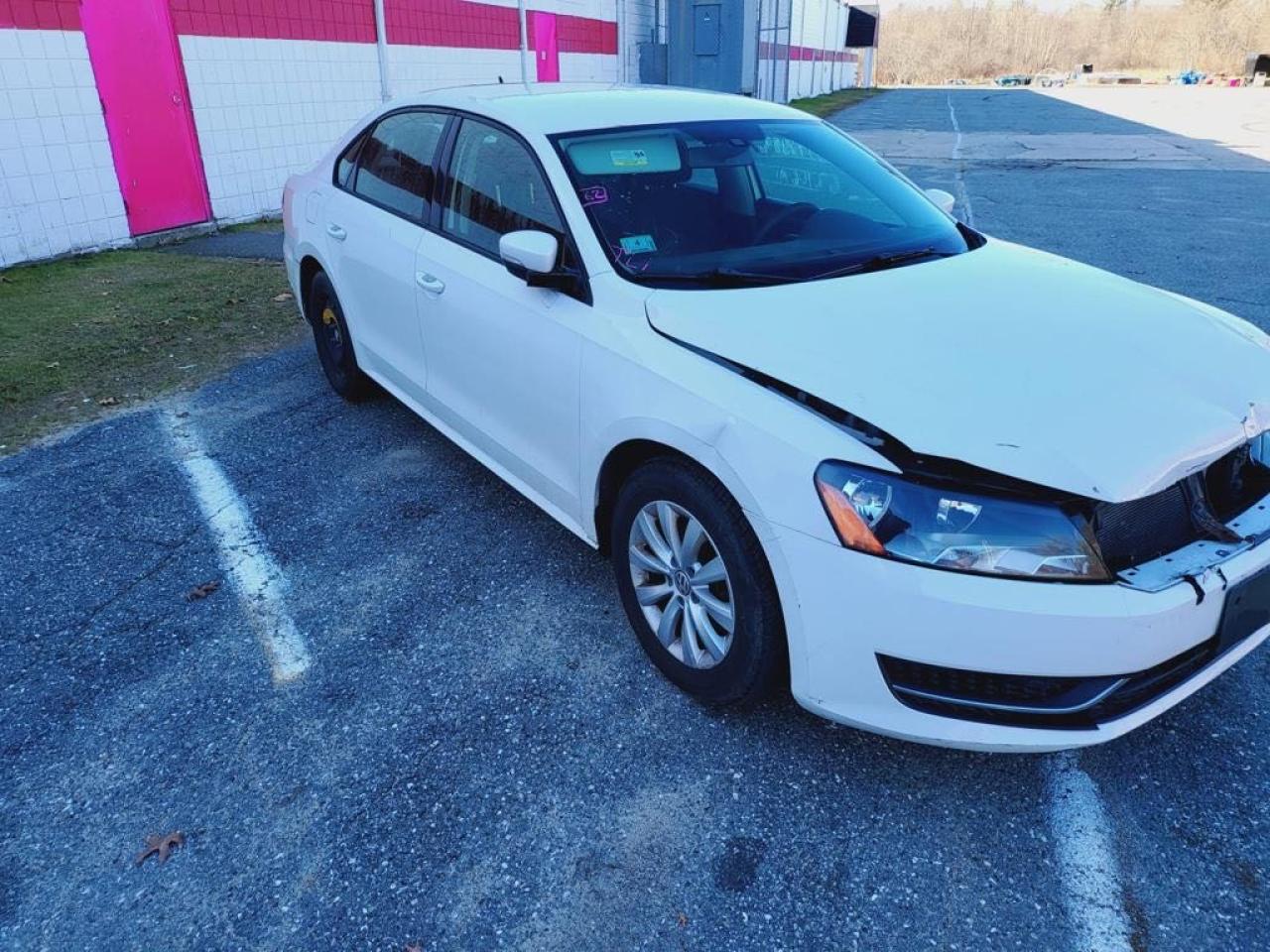 2013 VOLKSWAGEN PASSAT S 2013 image