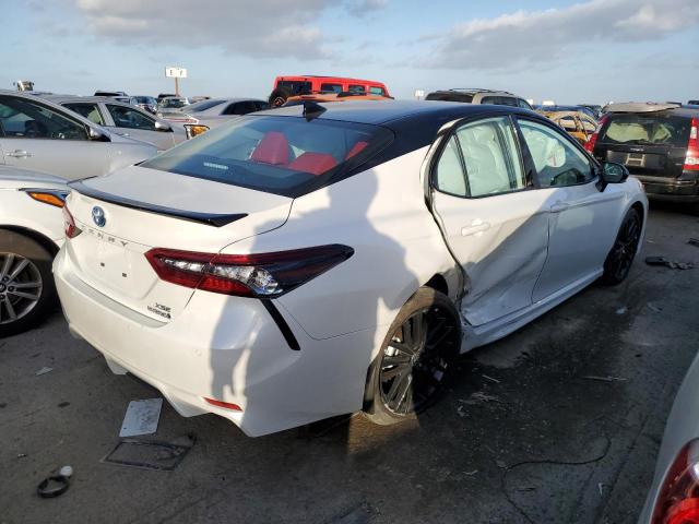 Obraz 3 z 2024 TOYOTA CAMRY XSE 2024 z VIN 4T1K31AK0RU064630