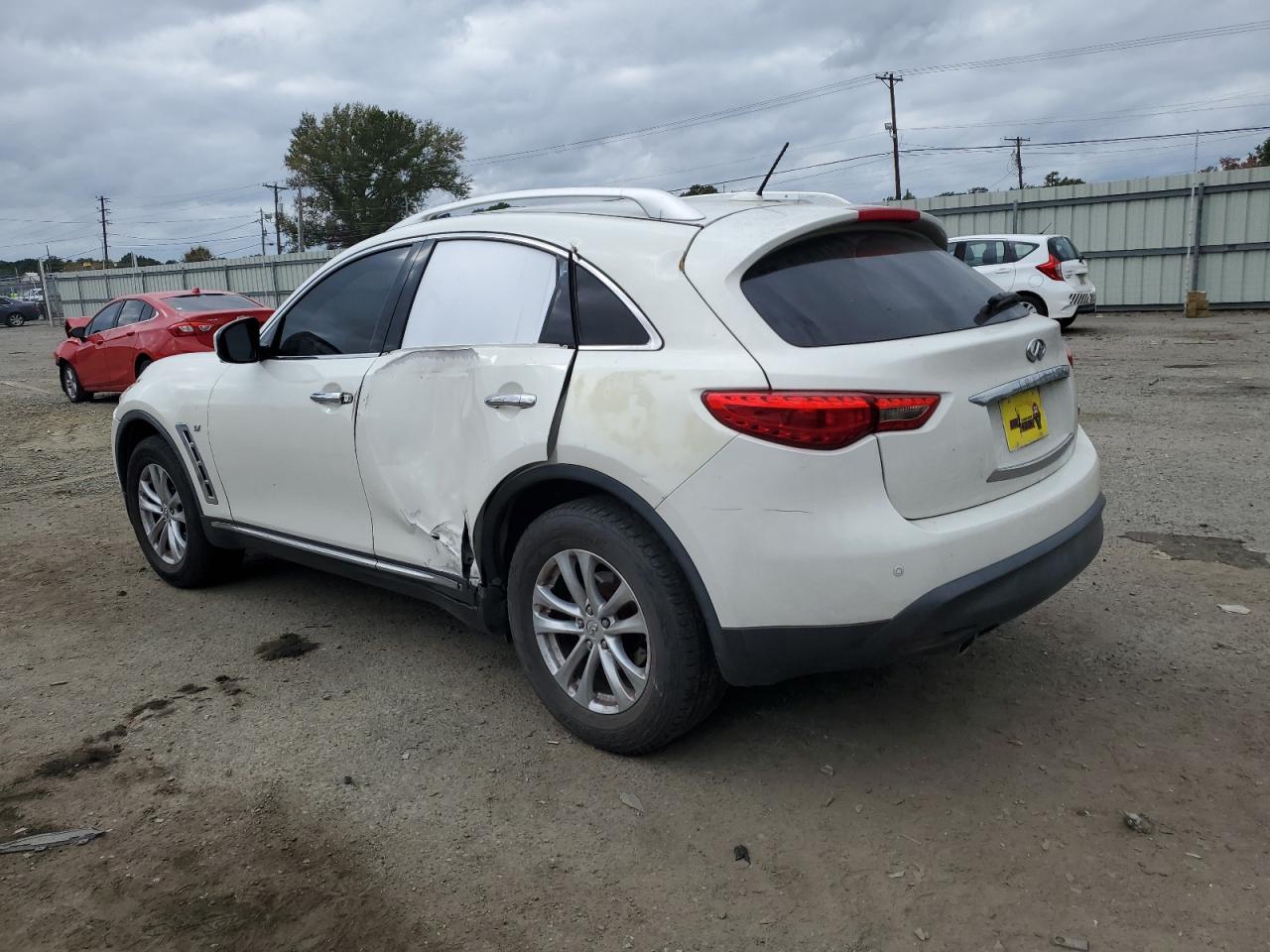 Image 2 of 2014 INFINITI QX70  2014 with VIN JN8CS1MW3EM413420