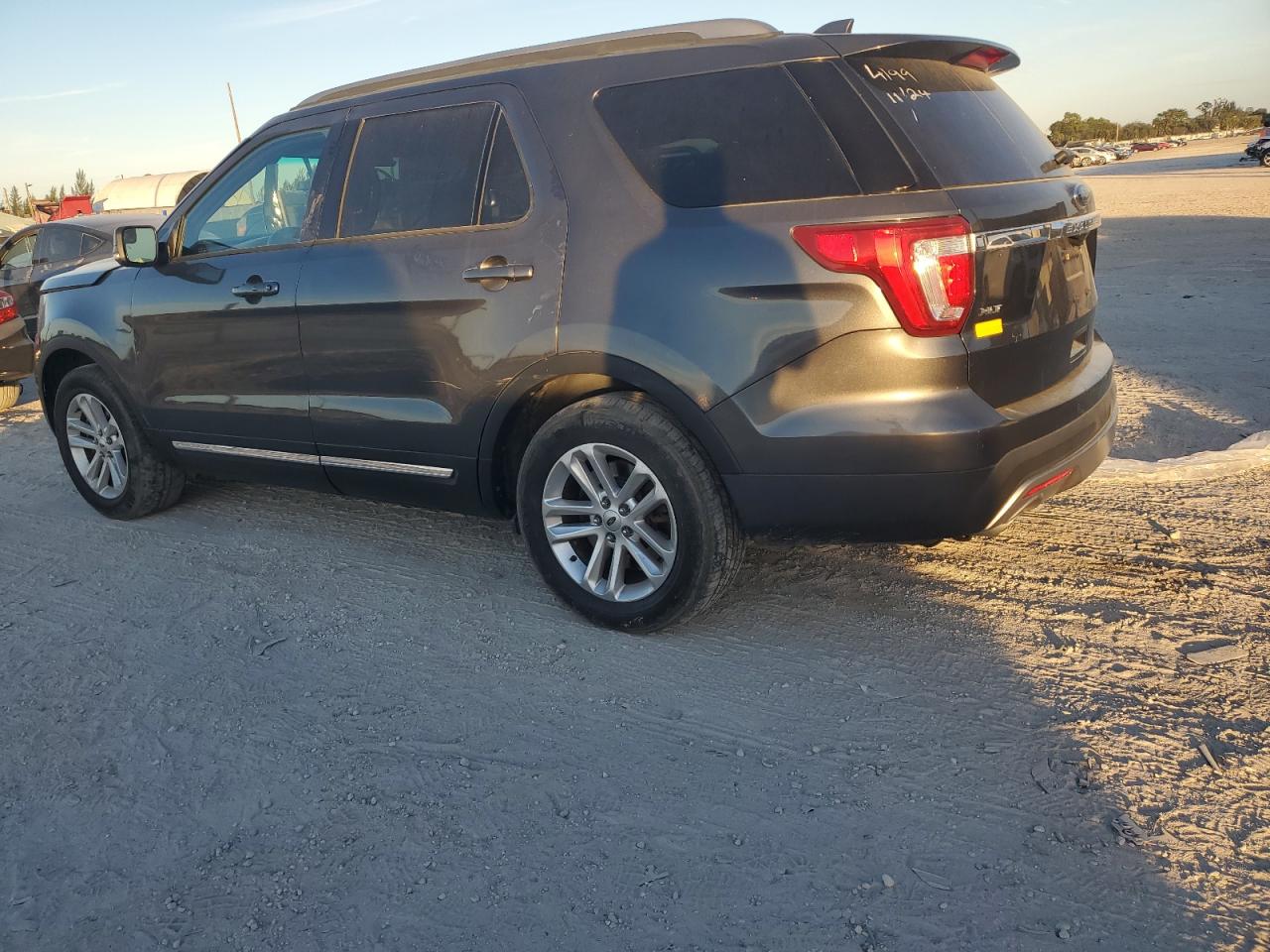 Image 2 of 2016 FORD EXPLORER XLT 2016 with VIN 1FM5K7D84GGC54199