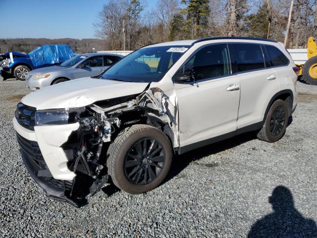 Изображение 1 2019 TOYOTA HIGHLANDER SE 2019 с VIN 5TDKZRFH0KS568880