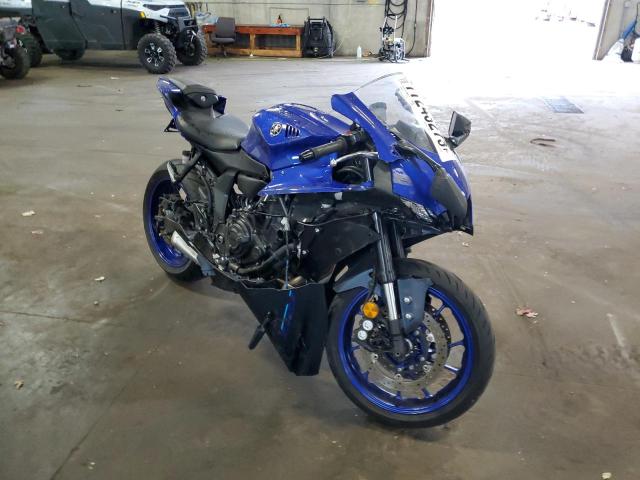 2022 YAMAHA YZFR7  2022 image