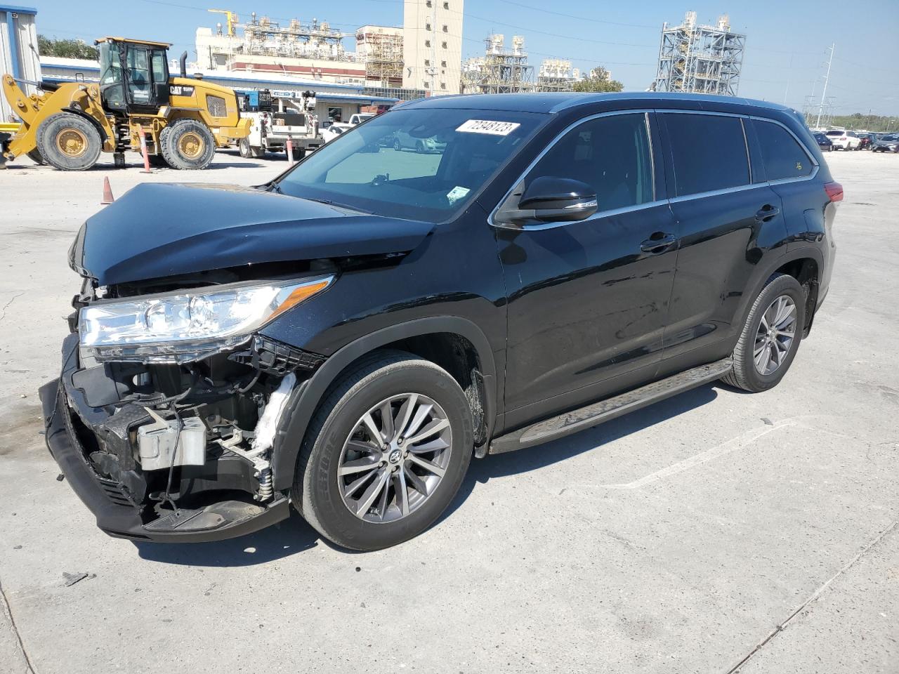 Obraz 1 z 2019 TOYOTA HIGHLANDER SE 2019 z VIN 5TDKZRFH5KS323976