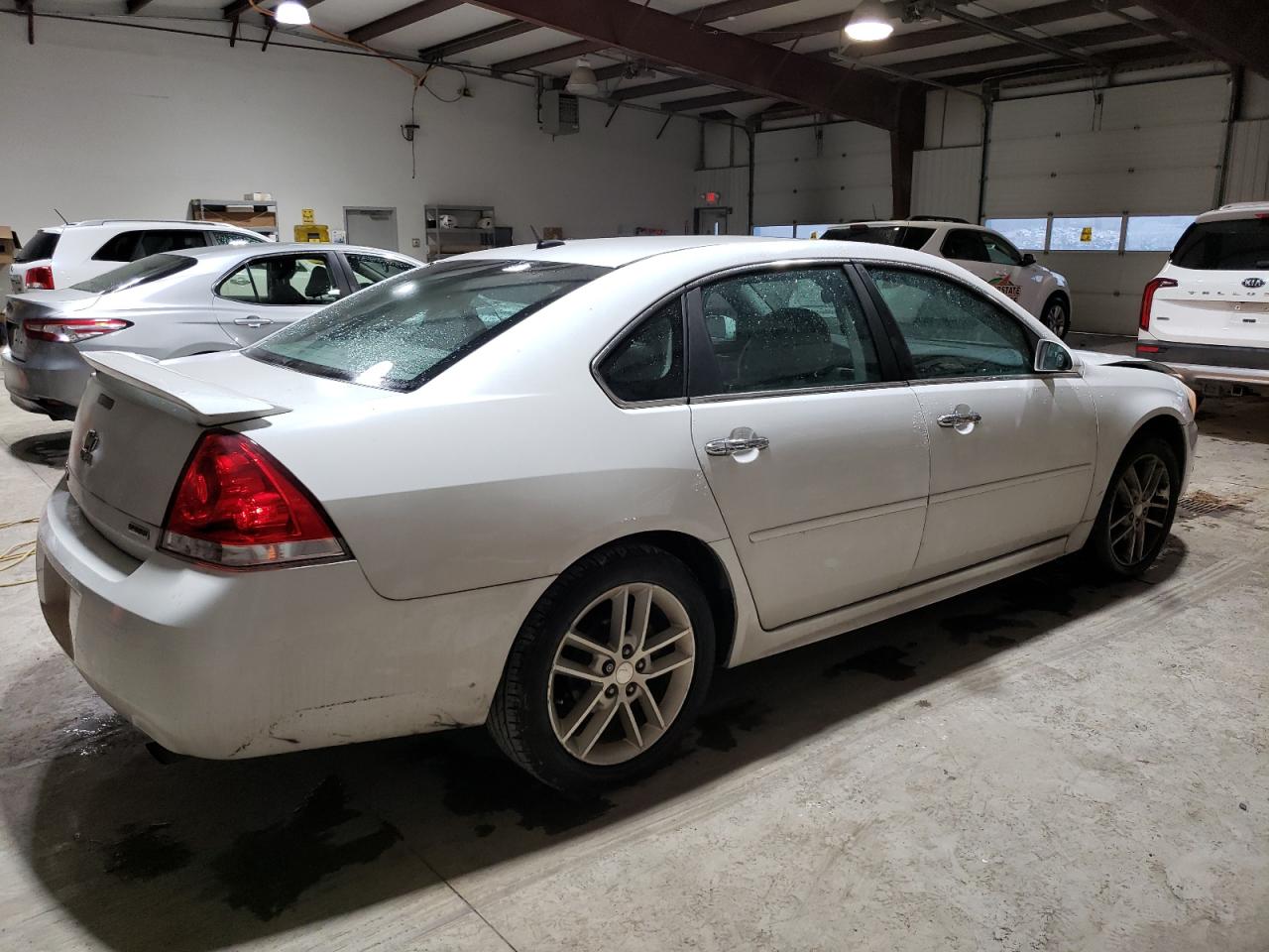 Image 3 of 2013 CHEVROLET IMPALA LTZ 2013 with VIN 2G1WC5E3XD1128749
