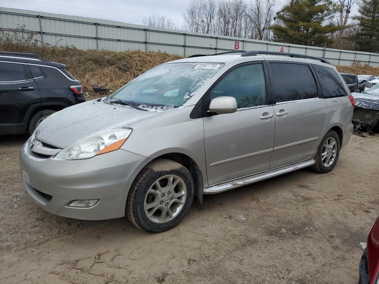 Изображение 1 2006 TOYOTA SIENNA XLE 2006 с VIN 5TDBA22C06S056762