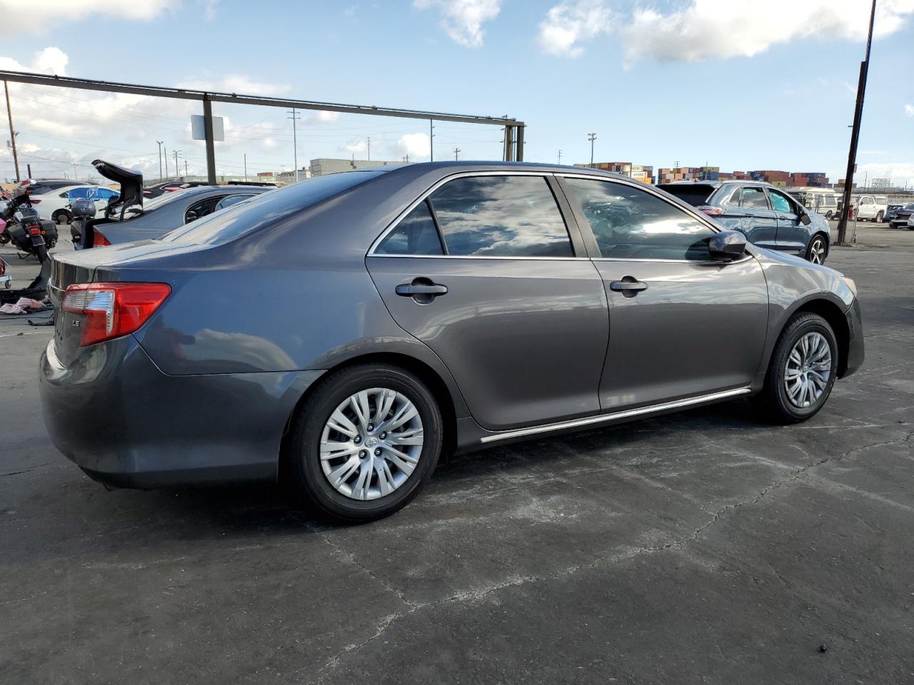 Image 3 of 2014 TOYOTA CAMRY L 2014 with VIN 4T4BF1FK7ER433516