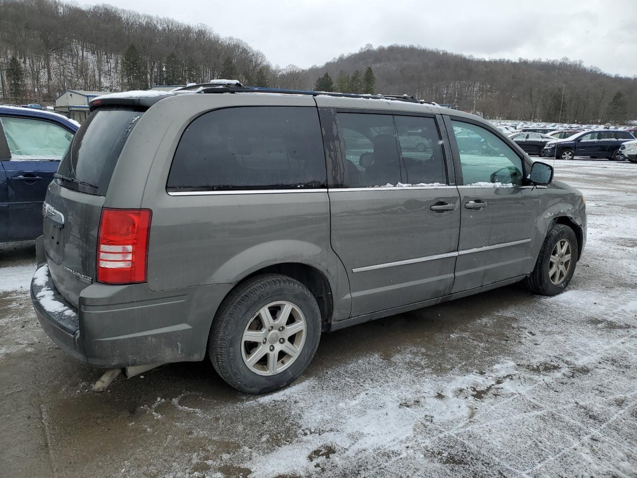 Obraz 3 z 2010 CHRYSLER TOWN & COUNTRY TOURING PLUS 2010 z VIN 2A4RR8D16AR415095