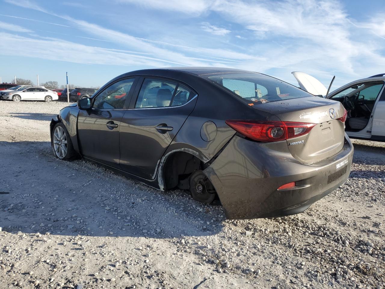 Изображение 2 2017 MAZDA 3 TOURING 2017 с VIN JM1BN1V72H1106400